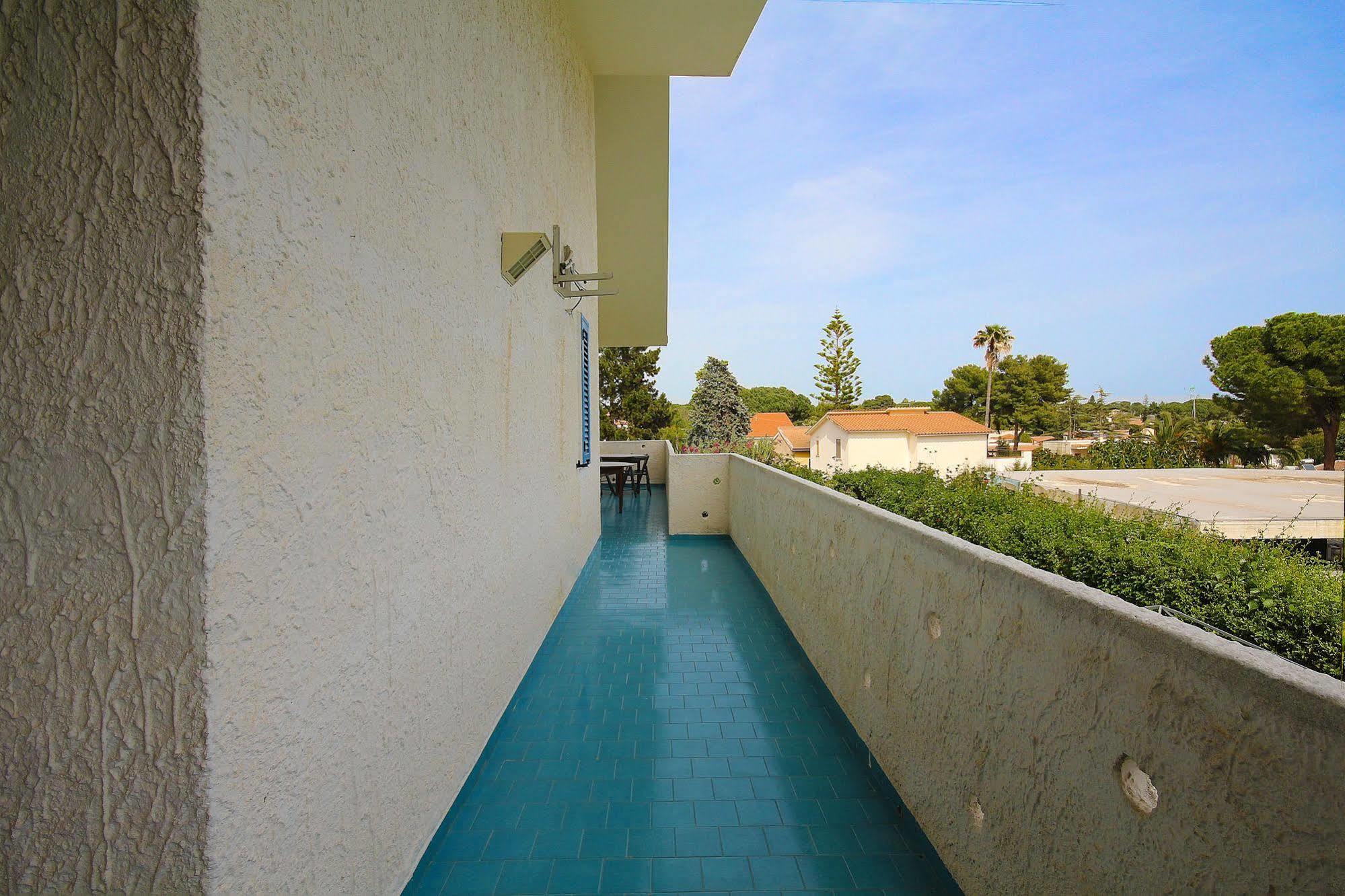 Suite House L'Isola Che Non C'E Fontane Bianche Exterior foto